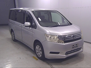 HONDA STEP WAGON 2011