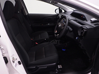 TOYOTA AQUA 2019