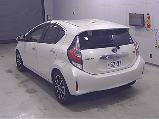 TOYOTA AQUA 2019