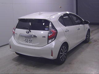 TOYOTA AQUA 2019