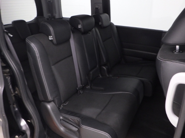 HONDA STEP WAGON 2014