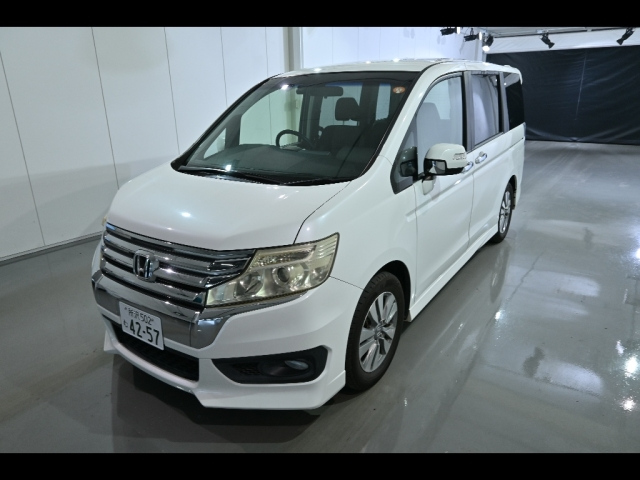 HONDA STEP WAGON 2013