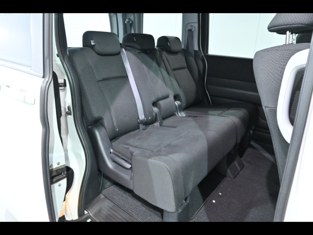 HONDA STEP WAGON 2013