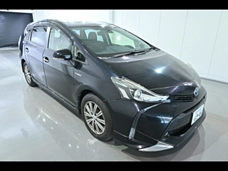 TOYOTA PRIUS ALPHA 2016