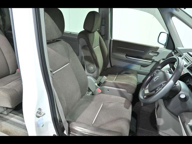 HONDA STEP WAGON 2015