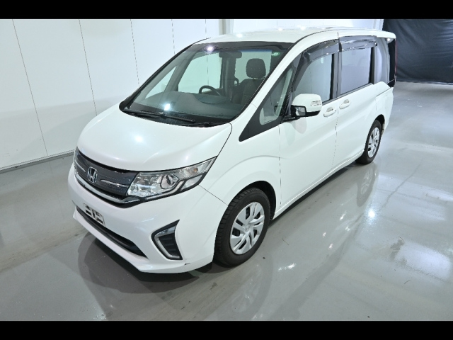 HONDA STEP WAGON 2015