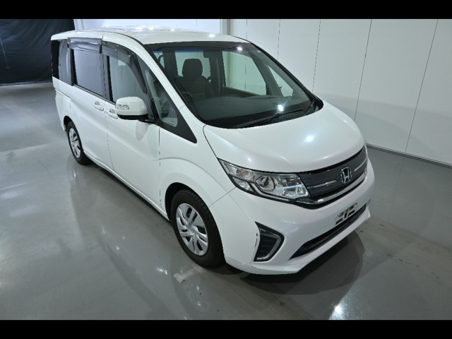 HONDA STEP WAGON 2015
