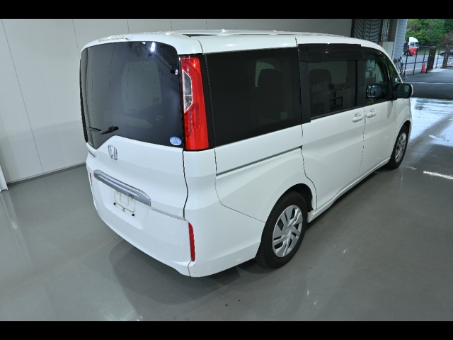 HONDA STEP WAGON 2015