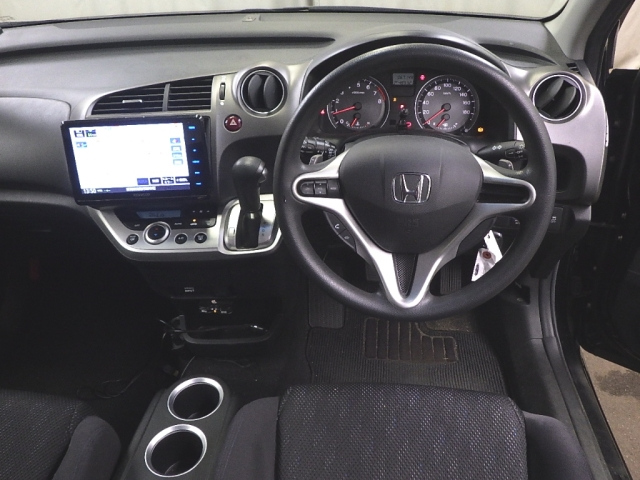 HONDA STREAM 2014
