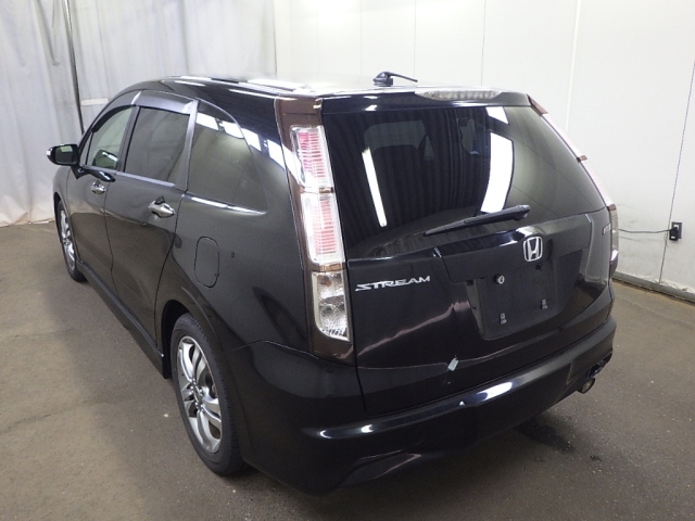 HONDA STREAM 2014