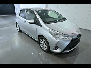 TOYOTA VITZ 2018