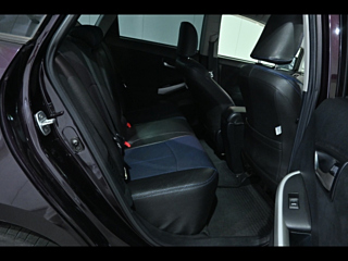 TOYOTA PRIUS 2012