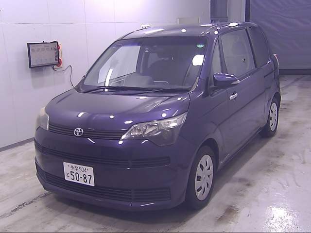 TOYOTA SPADE 2013