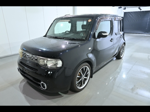 NISSAN CUBE 2010