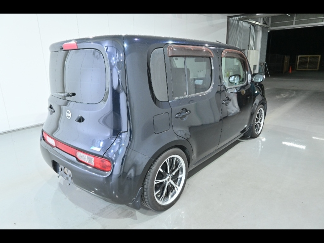 NISSAN CUBE 2010