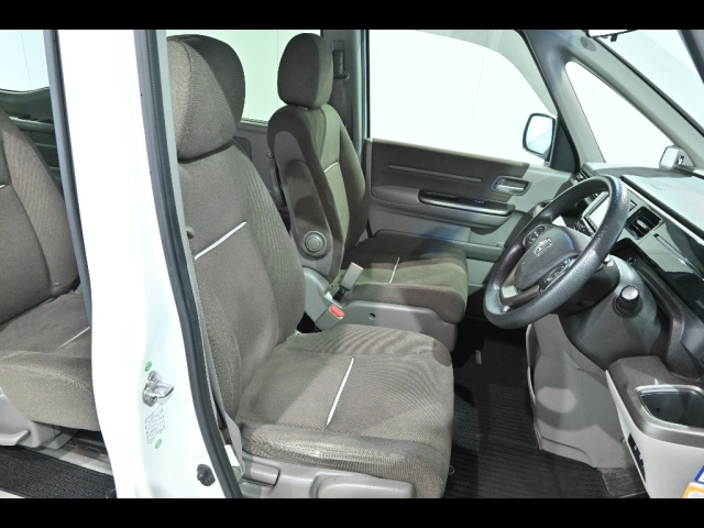 HONDA STEP WAGON 2015