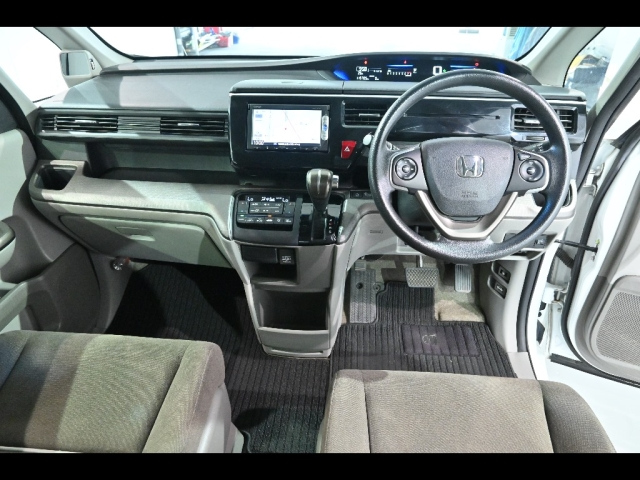 HONDA STEP WAGON 2015