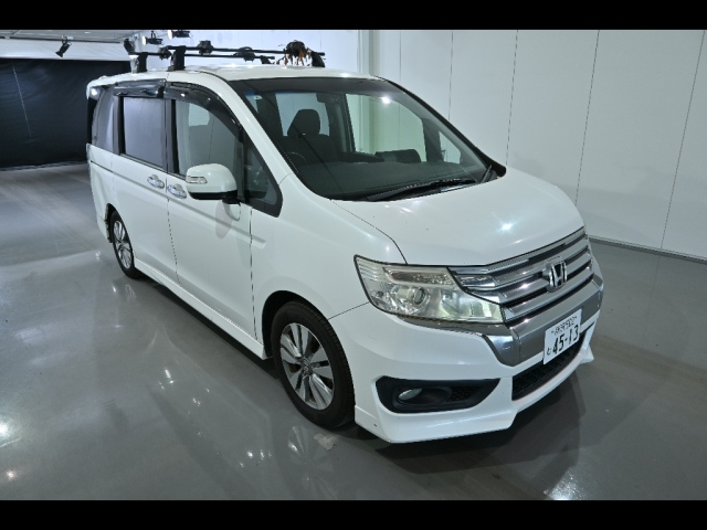 HONDA STEP WAGON 2013
