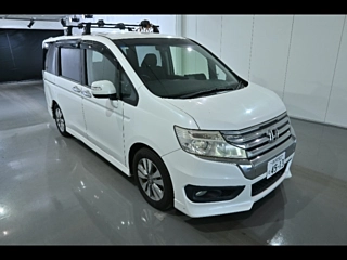 HONDA STEP WAGON 2013