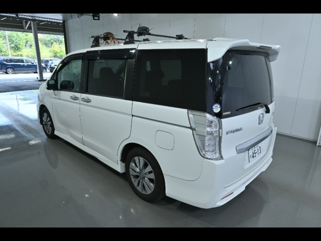 HONDA STEP WAGON 2013