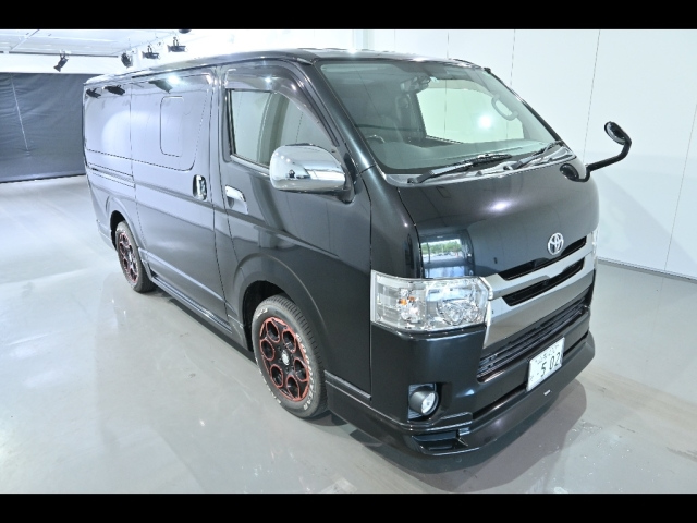 TOYOTA HIACE VAN 2017