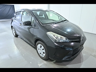 TOYOTA VITZ 2015