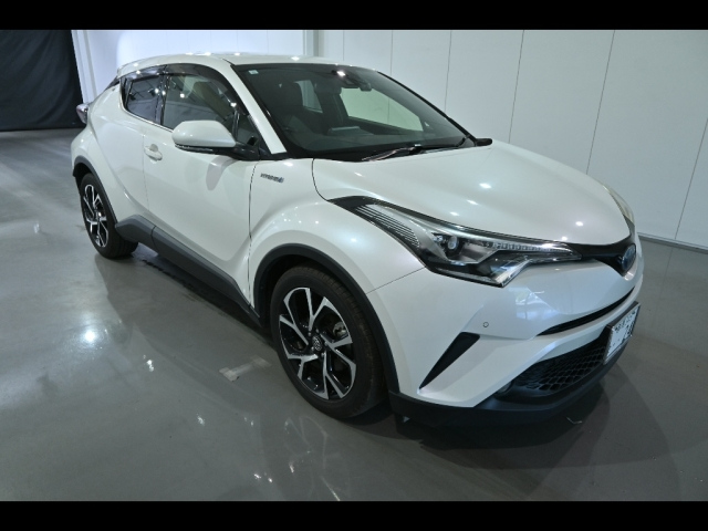 TOYOTA C-HR 2017