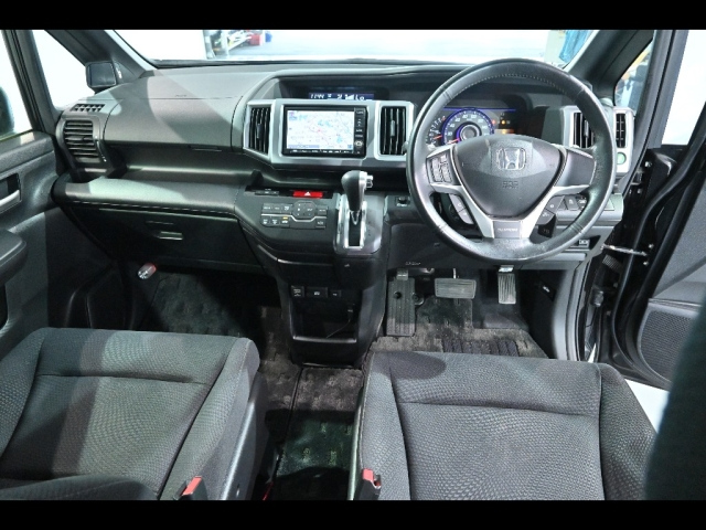 HONDA STEP WAGON 2013