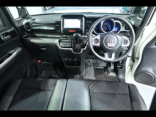 HONDA N BOX 2017