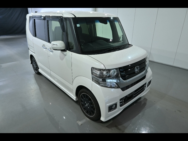 HONDA N BOX 2017