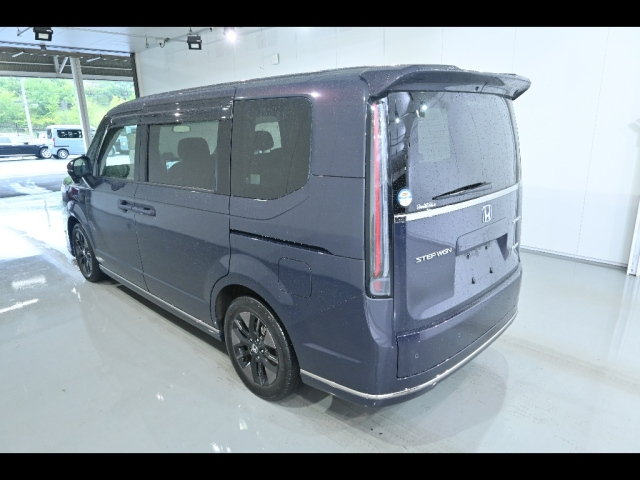 HONDA STEP WAGON 2022