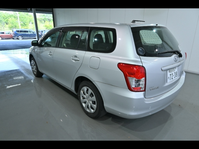 TOYOTA COROLLA FIELDER 2011