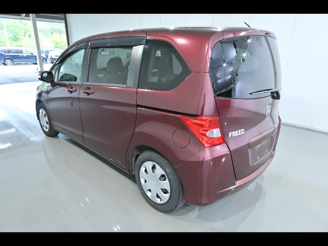 HONDA FREED 2009