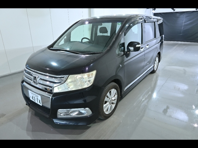 HONDA STEP WAGON 2011