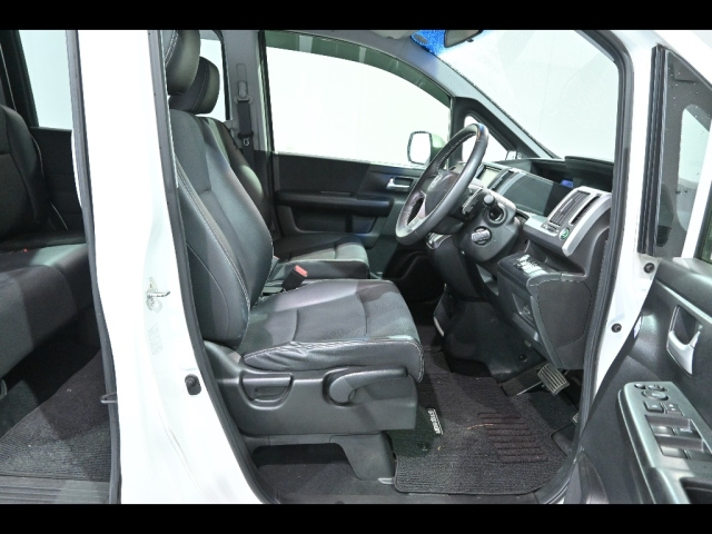 HONDA STEP WAGON 2012