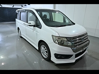 HONDA STEP WAGON 2012