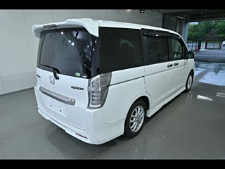 HONDA STEP WAGON 2012