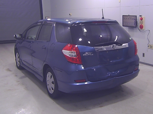 HONDA FIT SHUTTLE 2011