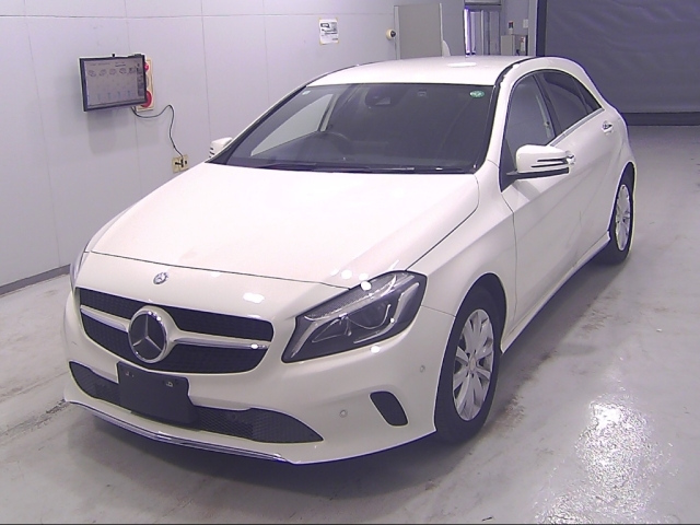 MERCEDES BENZ A CLASS 2016
