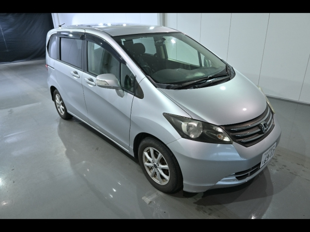 HONDA FREED 2009