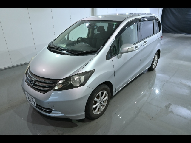 HONDA FREED 2009