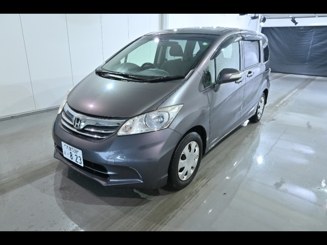 HONDA FREED 2012