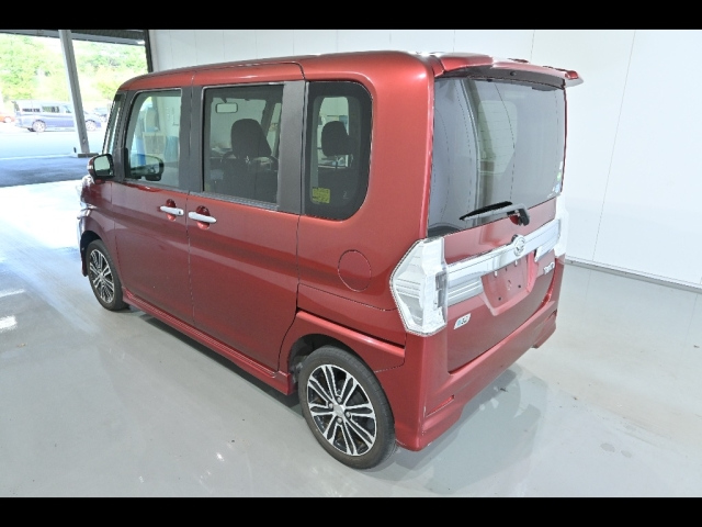 DAIHATSU TANTO 2014