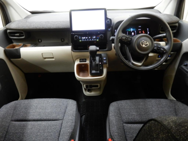 TOYOTA SIENTA 2022
