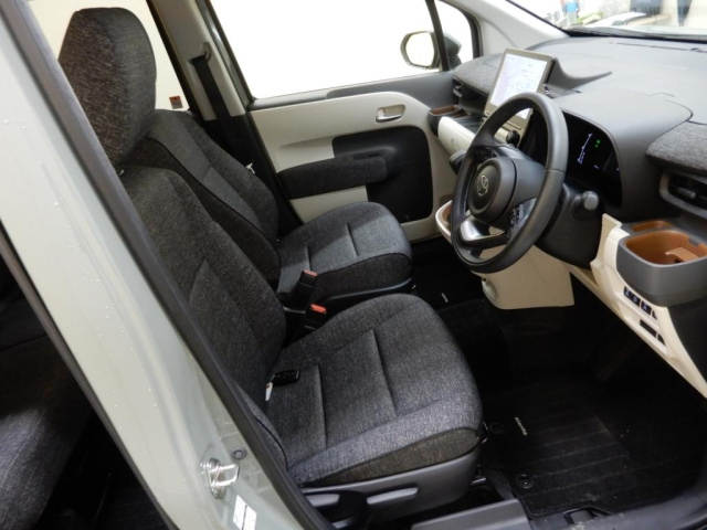 TOYOTA SIENTA 2022