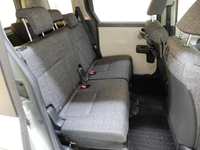 TOYOTA SIENTA 2022