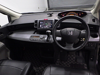 HONDA FREED 2009