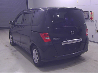 HONDA FREED 2009