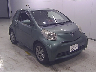TOYOTA IQ 2010