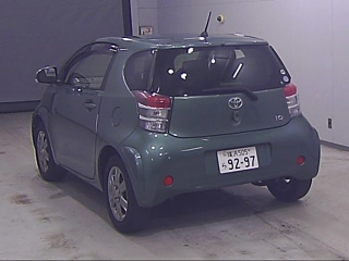 TOYOTA IQ 2010
